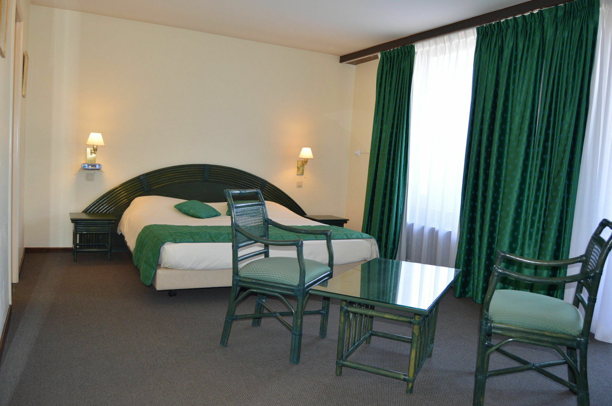 Hotel Les 3 Cles Gembloux Kültér fotó